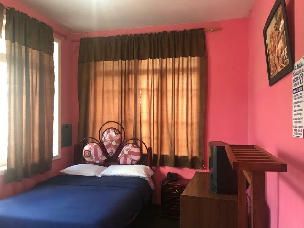 Hostel Luz Robles Quito Exterior photo
